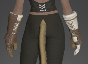 Woolen Bracers rear.png