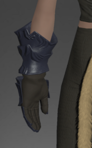 Ivalician Mercenary's Gauntlets rear.png