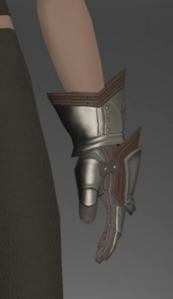 Ivalician Lancer's Gauntlets front.png