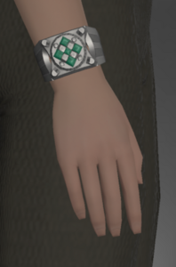 Peridot Bracelet side.png