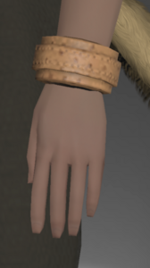 Hard Leather Wristguards side.png